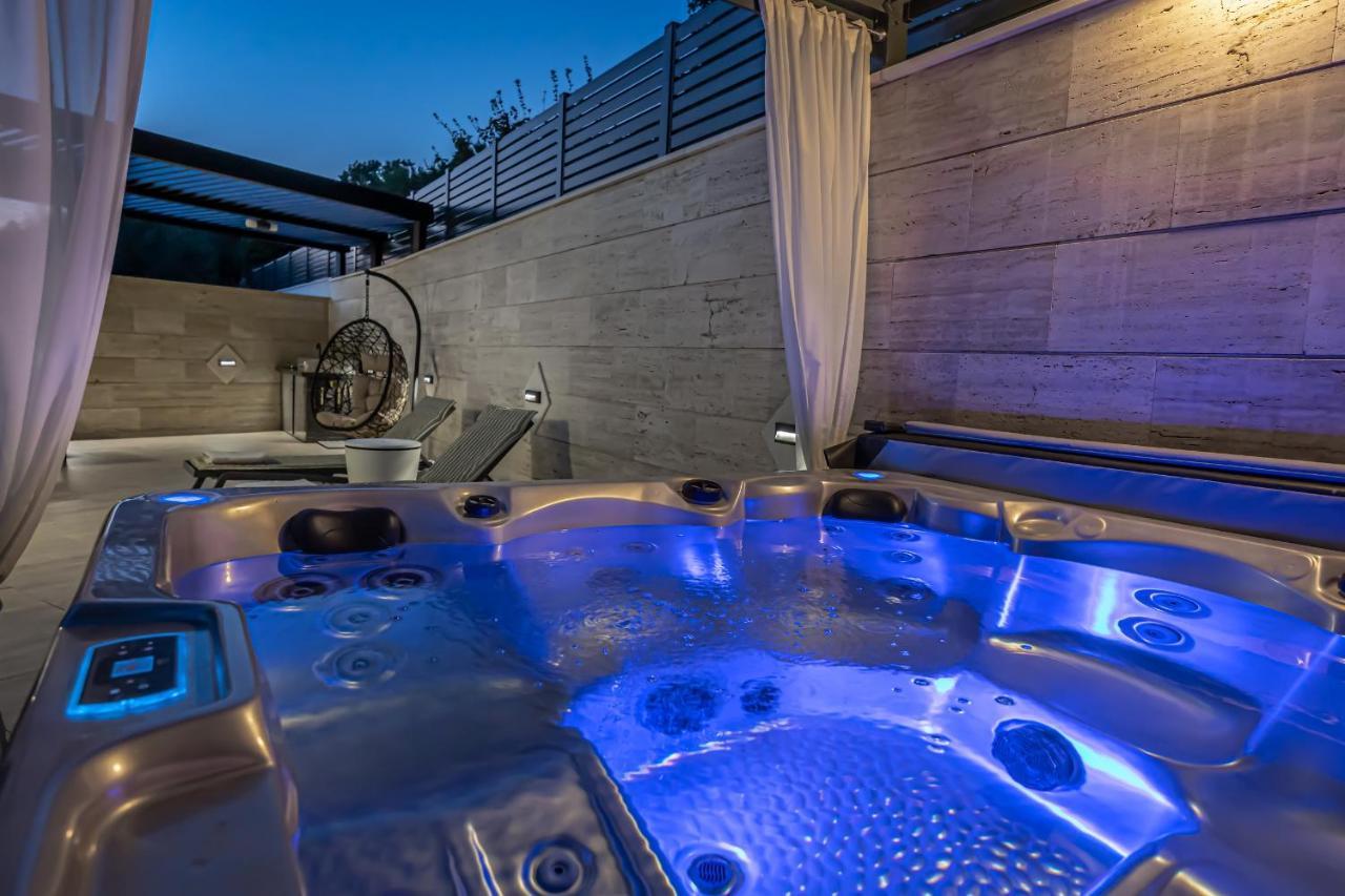 Villa Marassi With Heated Pool, Hot Tub And Sauna Crikvenica Dış mekan fotoğraf